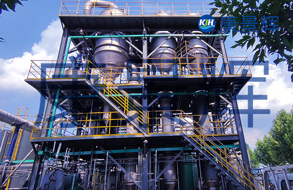 每小時20噸的三效蒸發(fā)器